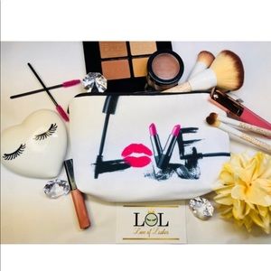 Love Makeup bag
